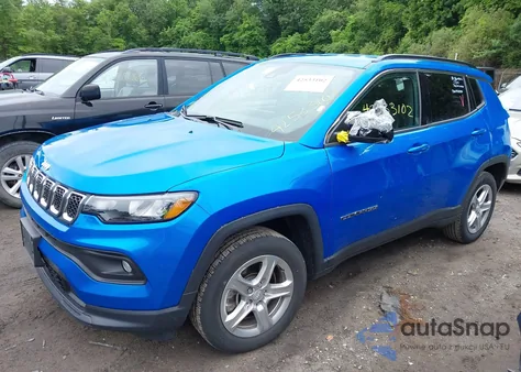 2024 Jeep Compass Latitude 4X4 from USA, damaged, VIN 3C4NJDBN9RT606397